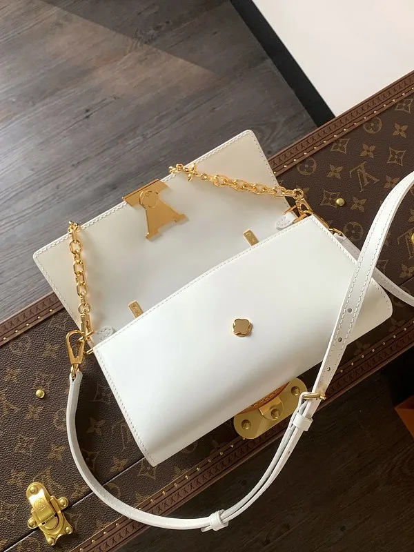 All Categories Official Website "Brand Women's Bags" Women's Bags 💙 LV 2026 New LV Crossbody Bag