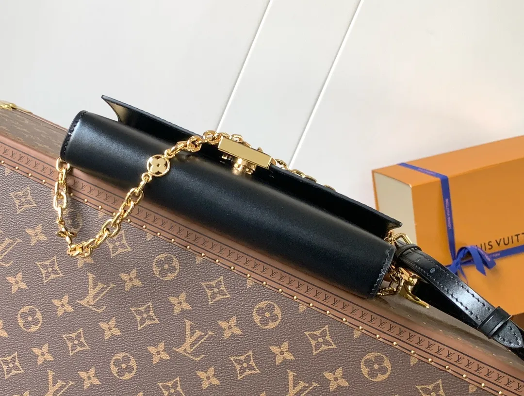 All Categories Official Website "Brand Women's Bags" Women's Bags 💙 LV 2026 New LV Crossbody Bag