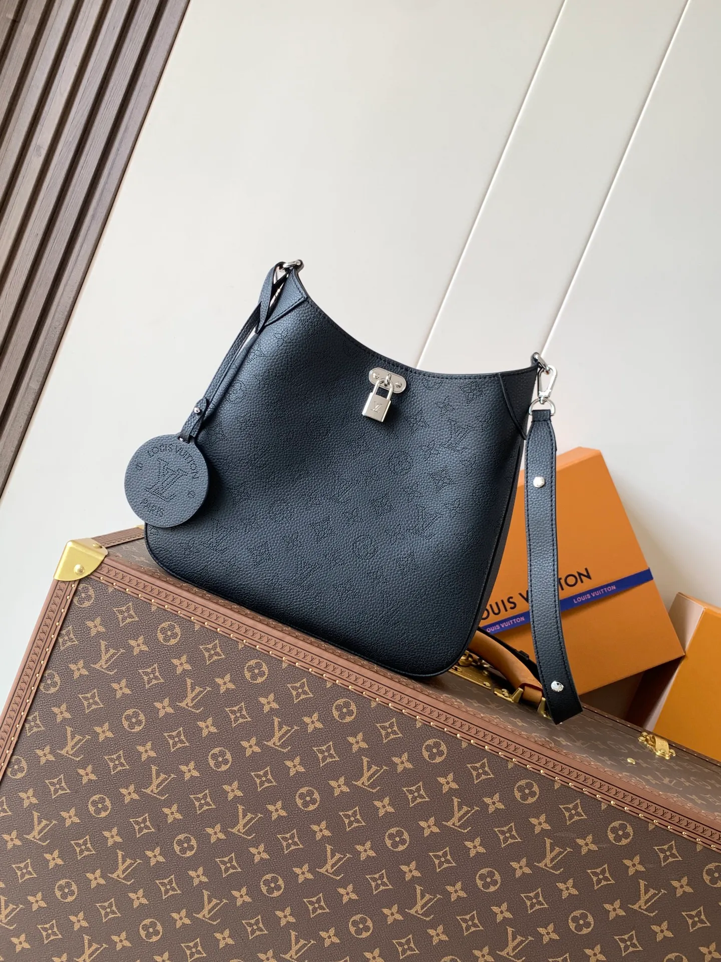 All Categories Official Website "Brand Women's Bags" Women's Bags 💙 LV 2026 New LV Crossbody Bag