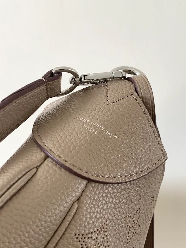 All Categories Official Website "Brand Women's Bags" Women's Bags 💙 LV 2026 New LV Crossbody Bag