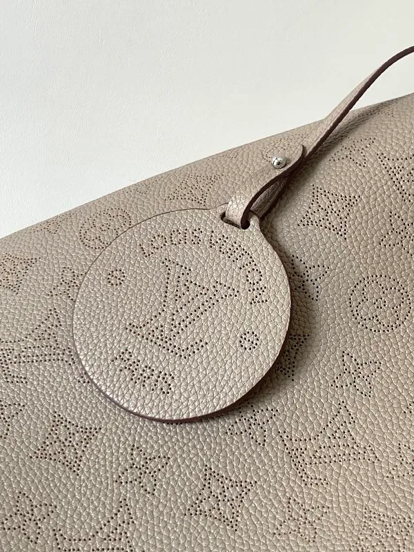 All Categories Official Website "Brand Women's Bags" Women's Bags 💙 LV 2026 New LV Crossbody Bag