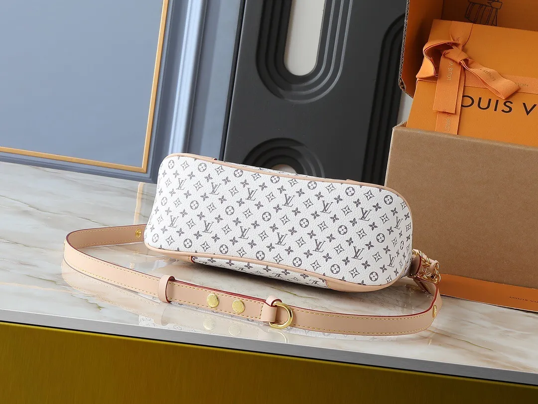All Categories Official Website "Brand Women's Bags" Women's Bags 💙 LV 2025 New LV Crossbody Bag