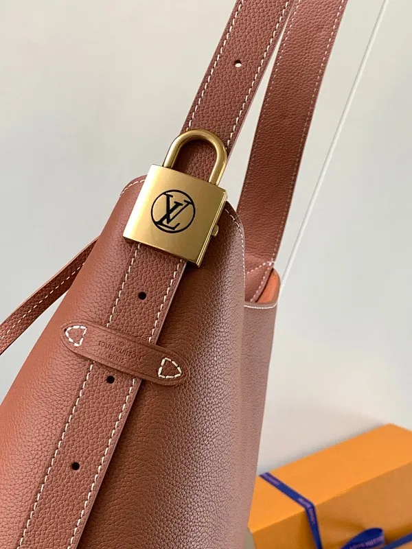 All Categories Official Website "Brand Women's Bags" Women's Bags 💙 LV 2025 New LV Crossbody Bag
