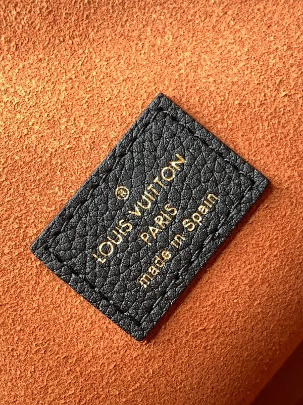All Categories Official Website "Brand Women's Bags" Women's Bags 💙 LV 2025 New LV Crossbody Bag