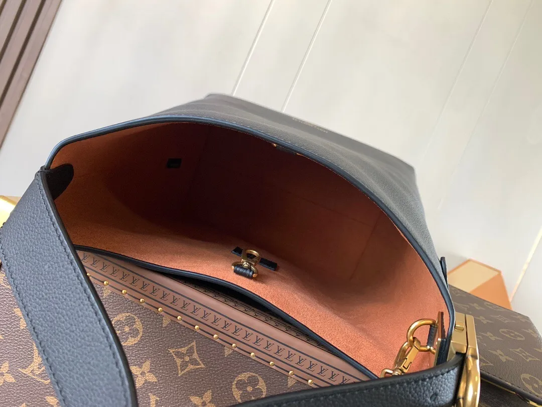All Categories Official Website "Brand Women's Bags" Women's Bags 💙 LV 2025 New LV Crossbody Bag