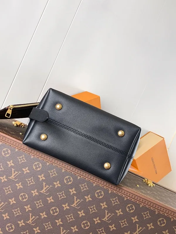 All Categories Official Website "Brand Women's Bags" Women's Bags 💙 LV 2025 New LV Crossbody Bag