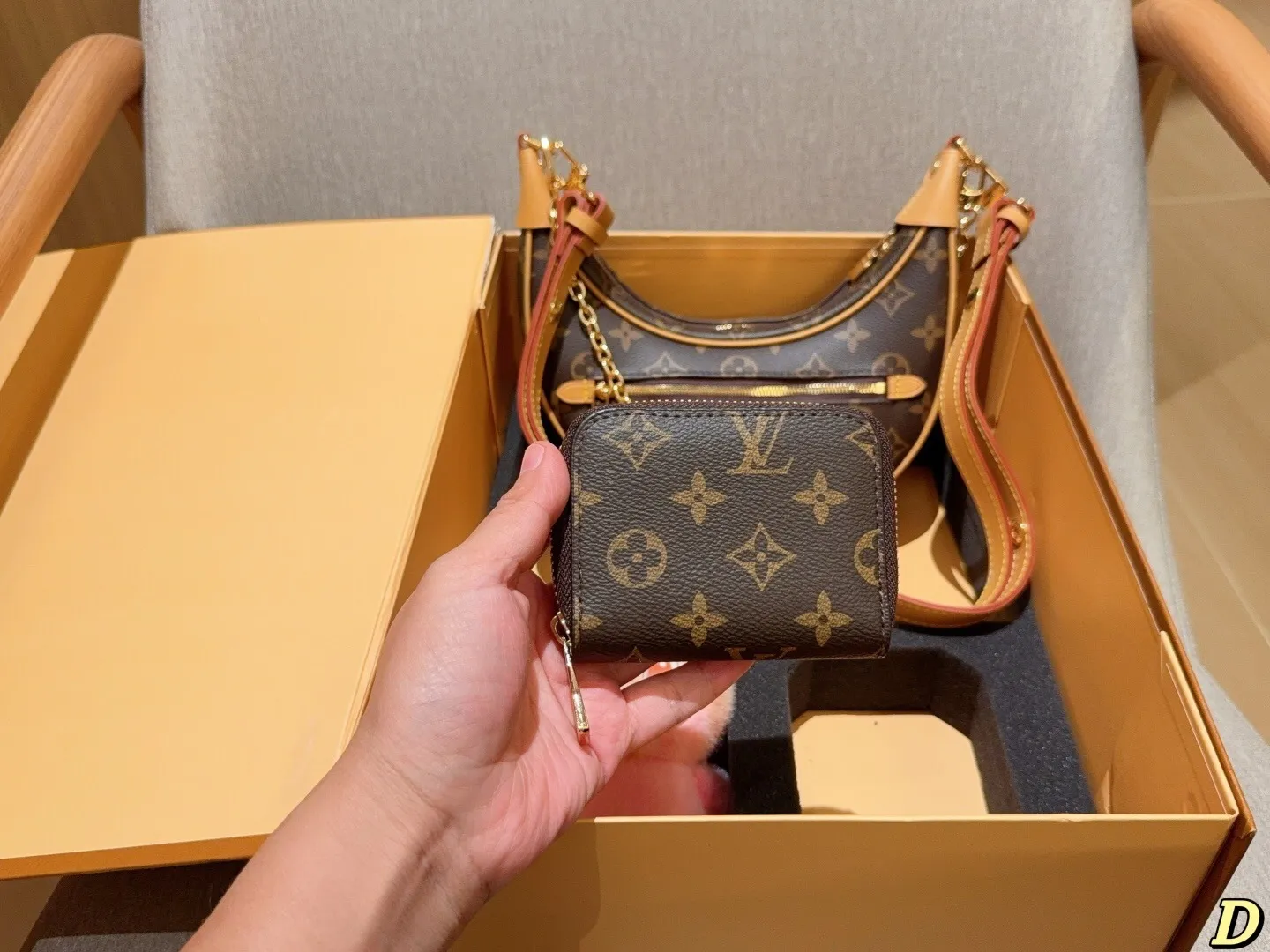 All Categories Official Website "Brand Women's Bags" Women's Bags 💙 LV 2025 New LV Set Loop Pea Bag
