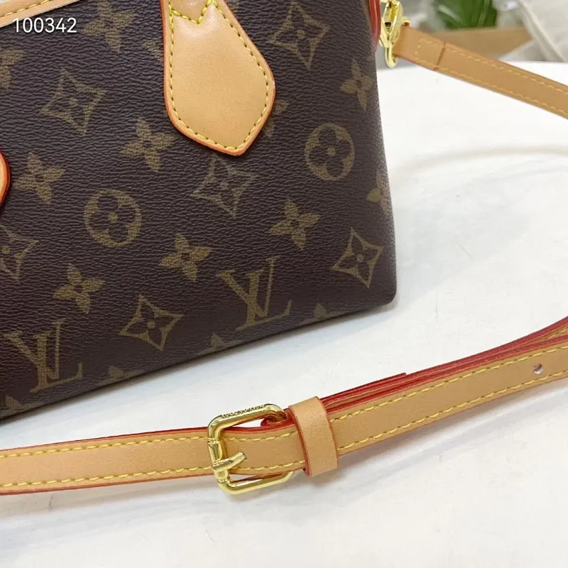 All categories Official website "Brand Women's Bags" Women's Bags 💙 LV fine imitation LV, high imitation LV bags, LV handbags, 2023 official latest version LV shopping bag, LV bag factory, recommended bags, size: 19-11-14CM