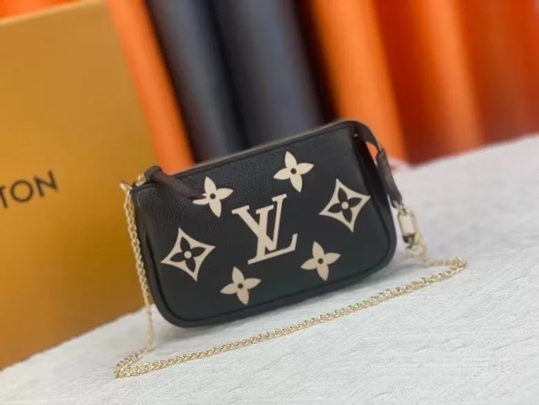 All Categories Official Website "Brand Women's Bags" Women's Bags 💙 LV 2025 New LV Crossbody Bag