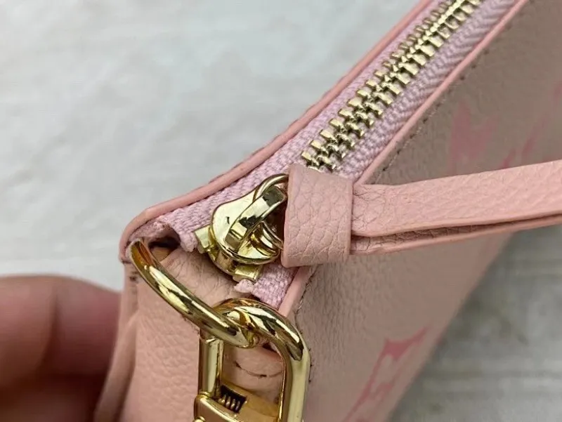 All Categories Official Website "Brand Women's Bags" Women's Bags 💙 LV 2025 New LV Crossbody Bag