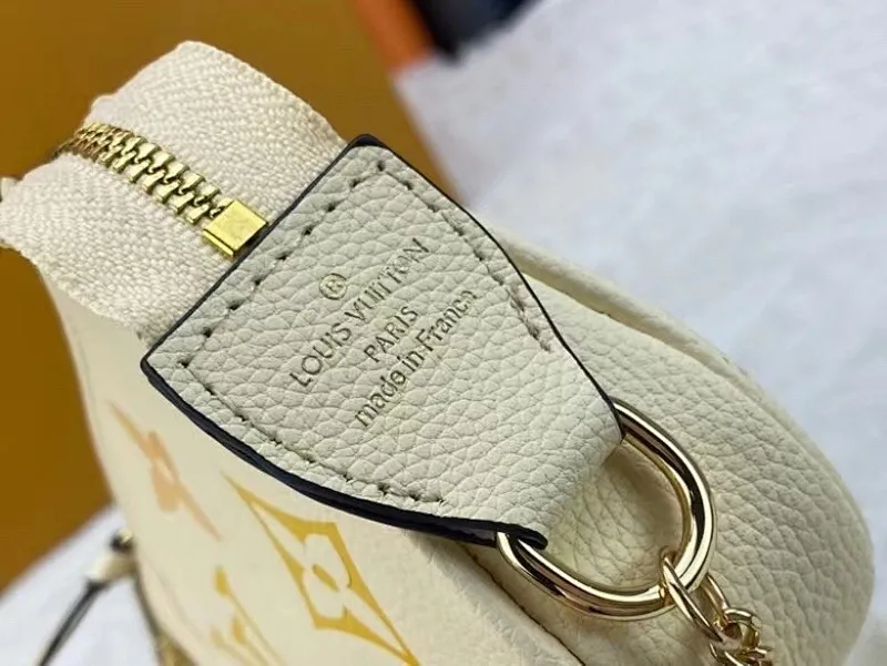All Categories Official Website "Brand Women's Bags" Women's Bags 💙 LV 2025 New LV Crossbody Bag