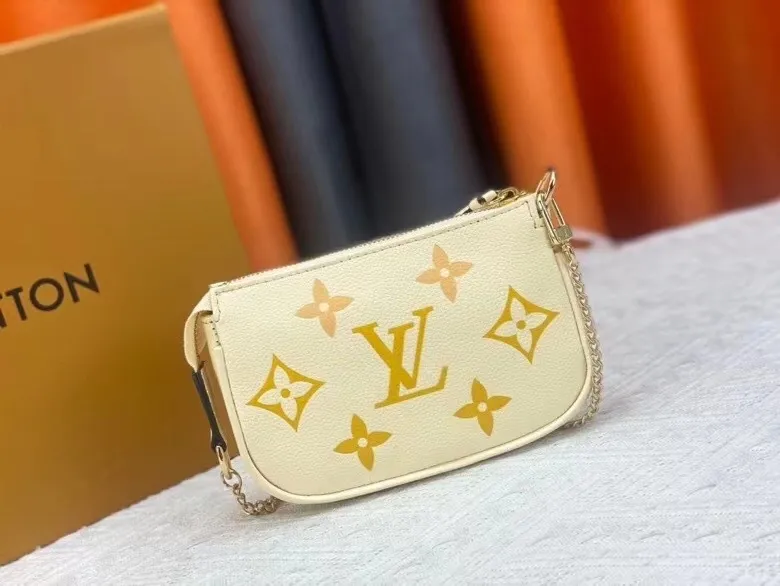 All Categories Official Website "Brand Women's Bags" Women's Bags 💙 LV 2025 New LV Crossbody Bag