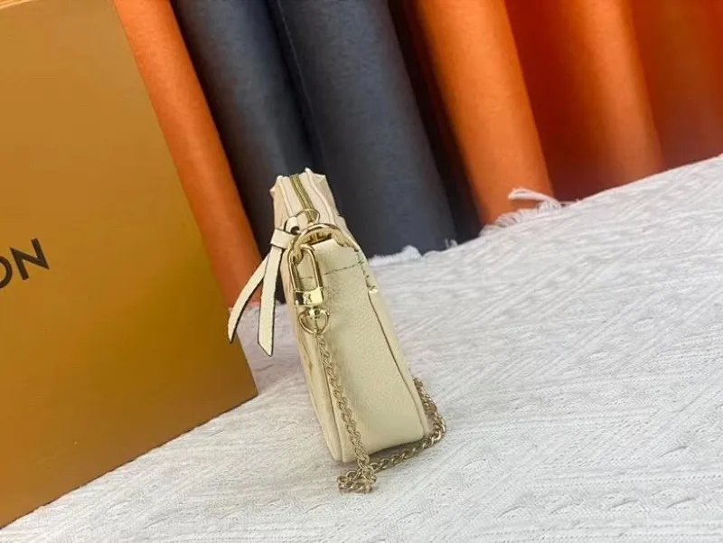 All Categories Official Website "Brand Women's Bags" Women's Bags 💙 LV 2025 New LV Crossbody Bag