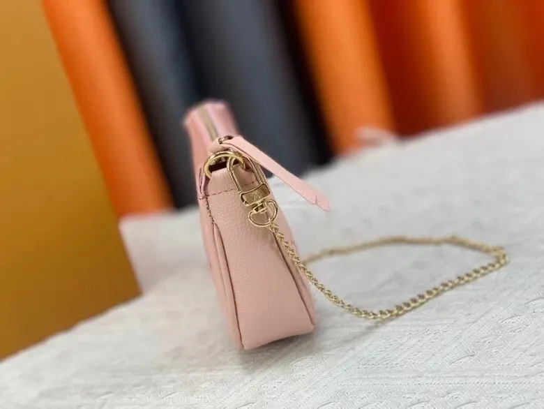All Categories Official Website "Brand Women's Bags" Women's Bags 💙 LV 2025 New LV Crossbody Bag
