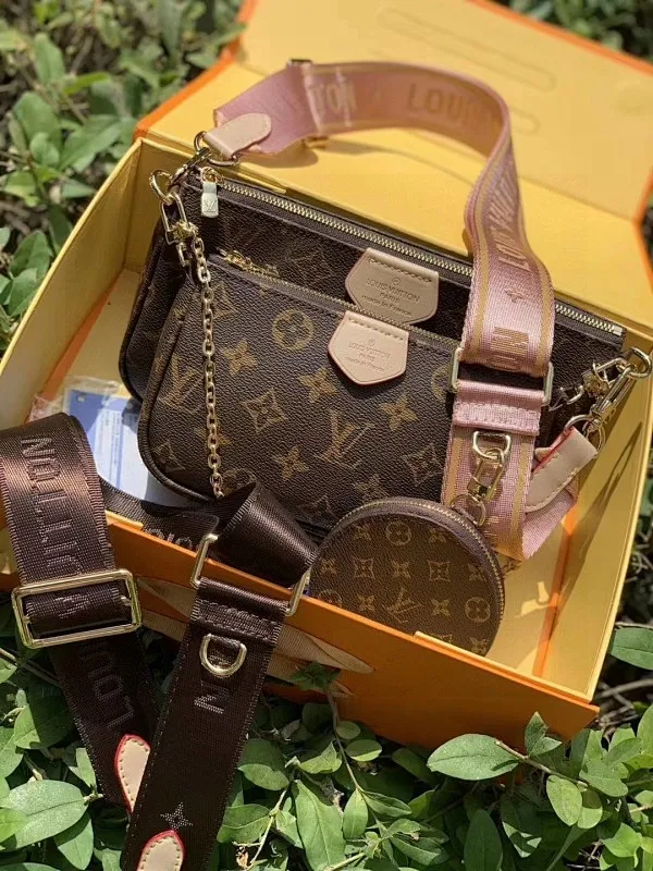 All categories Official website "Brand Women's Bags" Women's Bags 💙 LV fine imitation LV, high imitation LV bags, LV crossbody bags, 2023 official latest version LV crossbody bag three-piece set, LV bag factory, bag recommendations, size: 24-13-4.5 19.5-11-4 9.5-2CM