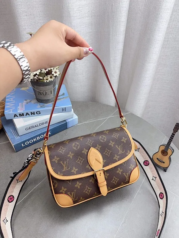 All Categories Official Website "Brand Women's Bags" Women's Bags 💙 LV 2025 New LV Crossbody Bag