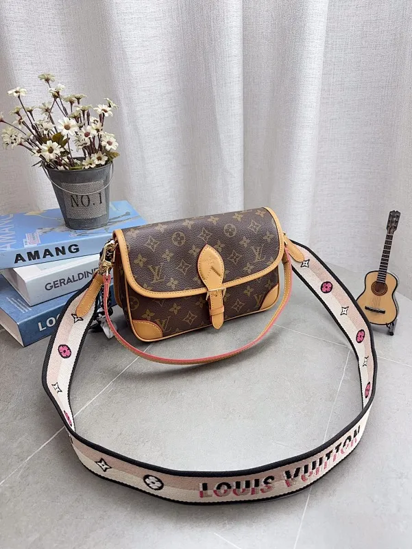 All Categories Official Website "Brand Women's Bags" Women's Bags 💙 LV 2025 New LV Crossbody Bag