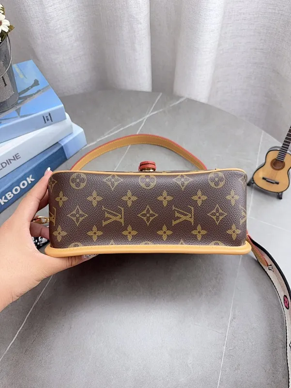 All Categories Official Website "Brand Women's Bags" Women's Bags 💙 LV 2025 New LV Crossbody Bag