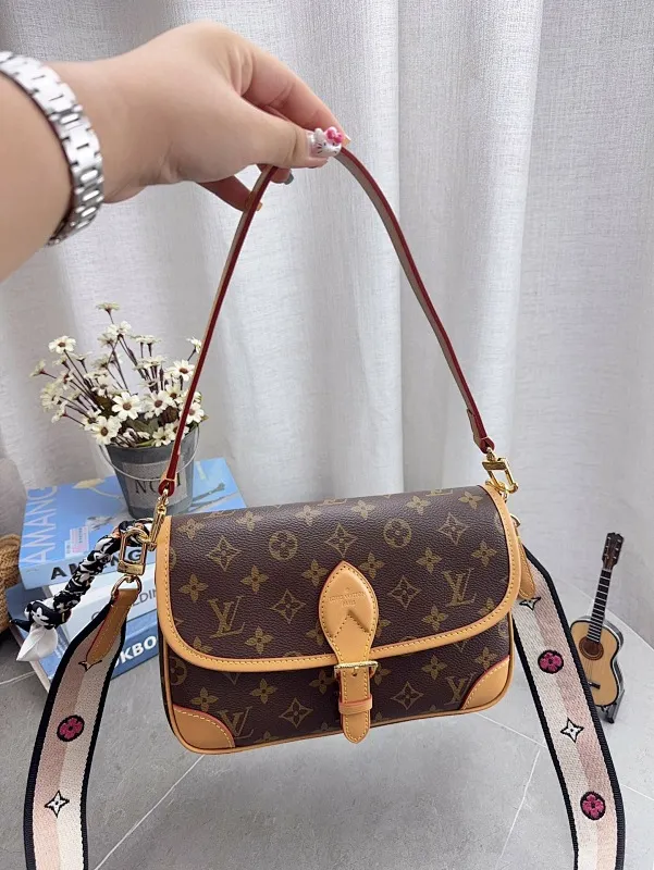 All Categories Official Website "Brand Women's Bags" Women's Bags 💙 LV 2025 New LV Crossbody Bag