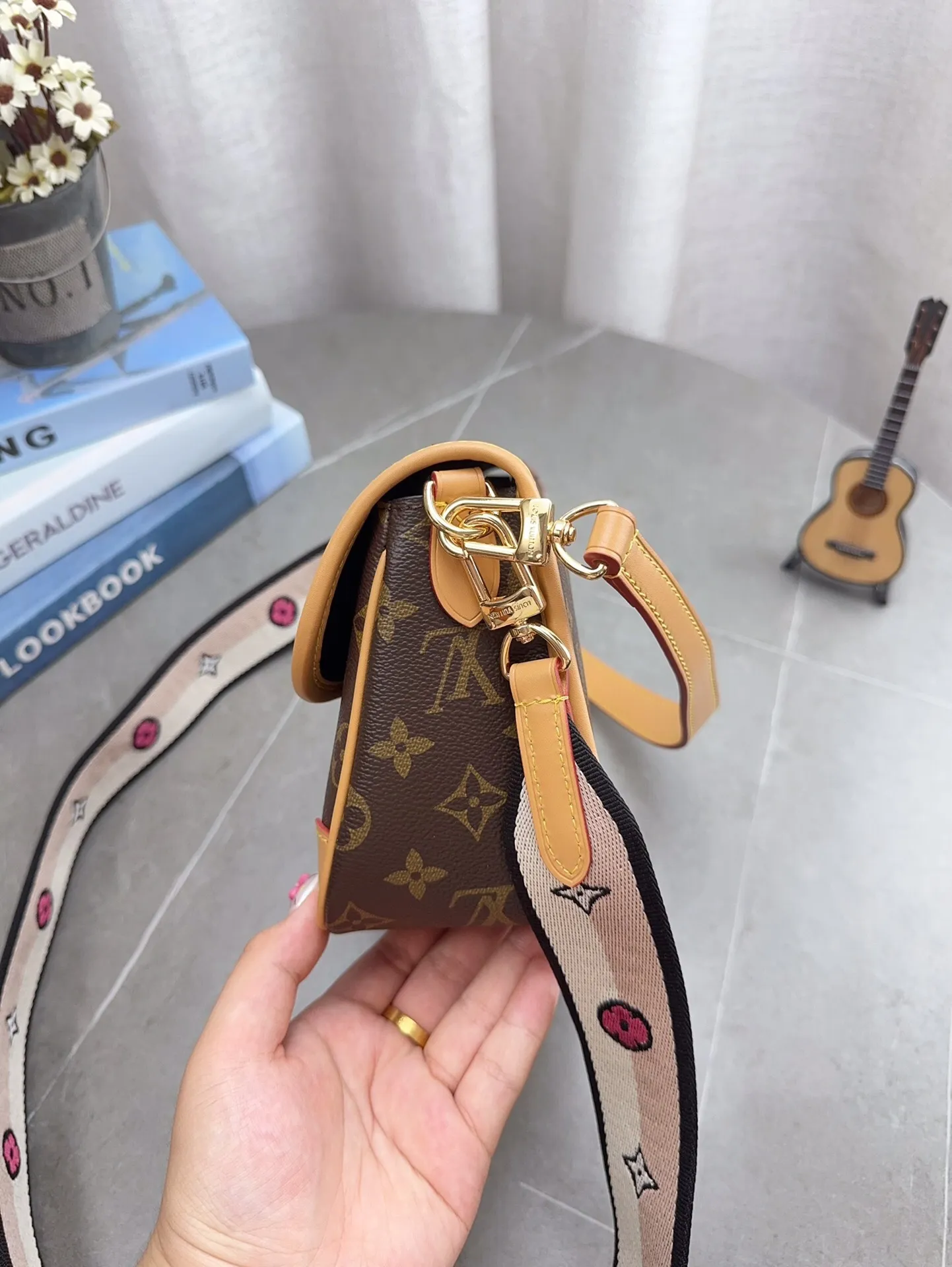 All Categories Official Website "Brand Women's Bags" Women's Bags 💙 LV 2025 New LV Crossbody Bag