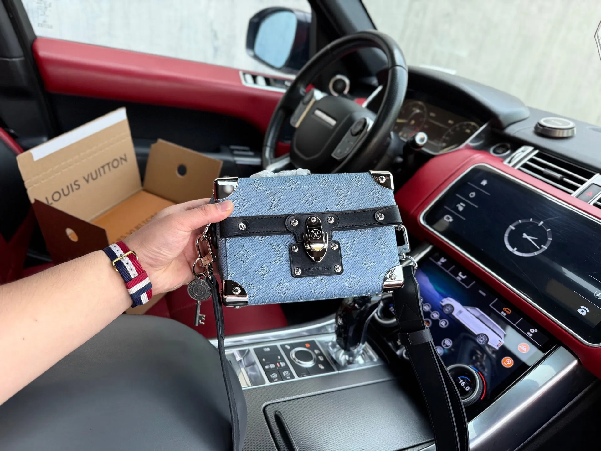All Categories Official Website "Brand Women's Bags" Women's Bags 💙 LV 2025 New LV Crossbody Bag