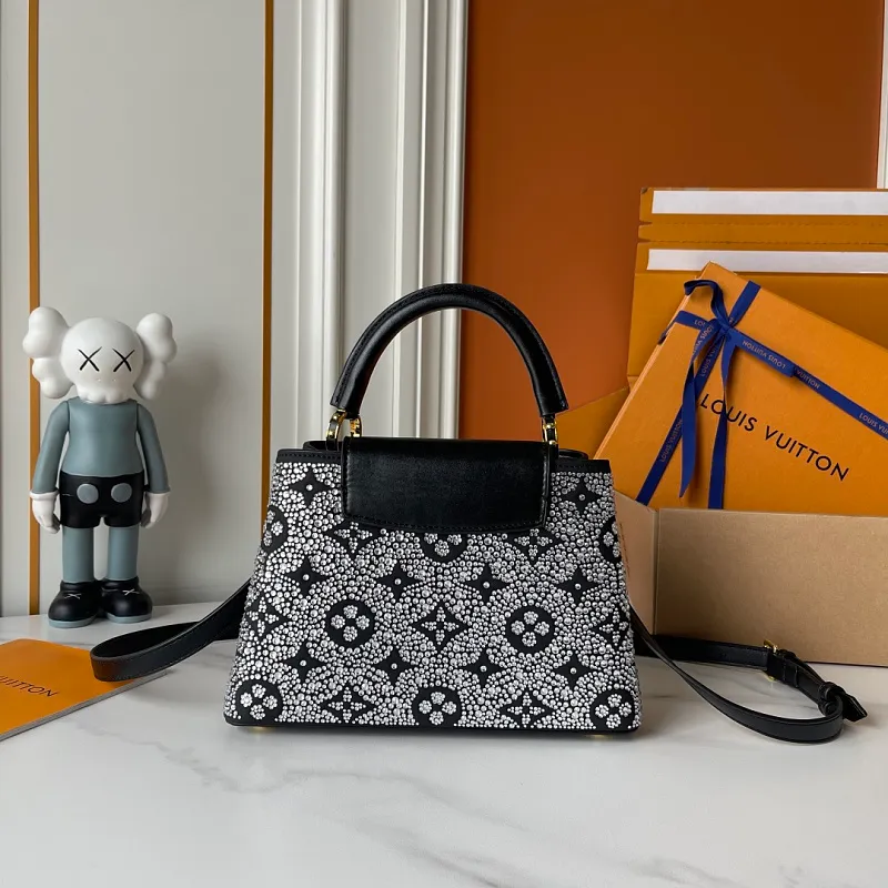 All Categories Official Website "Brand Women's Bags" Women's Bags 💙 LV LV 2026 New Crossbody Shoulder Bag