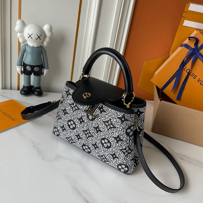 All Categories Official Website "Brand Women's Bags" Women's Bags 💙 LV LV 2026 New Crossbody Shoulder Bag