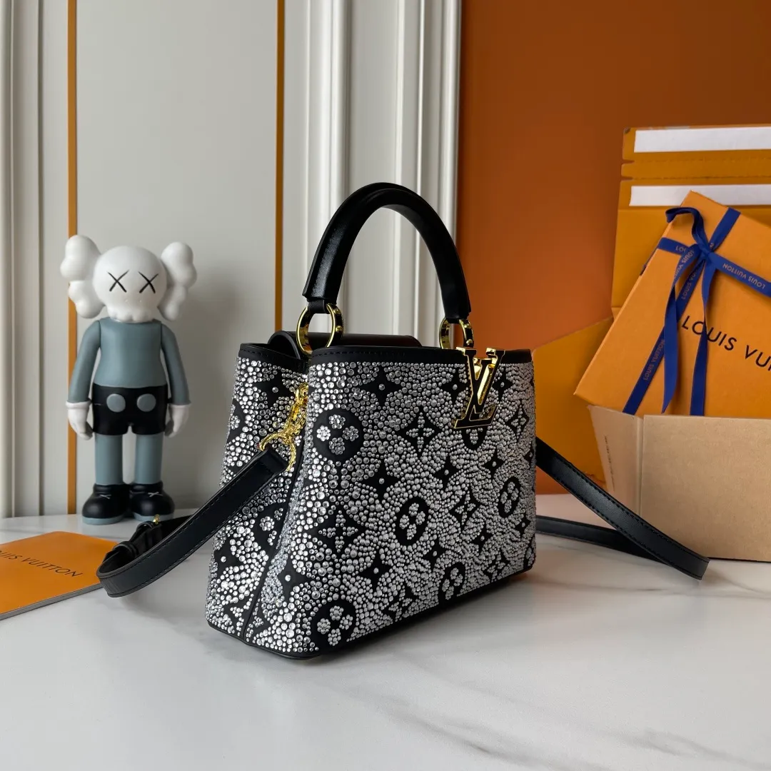 All Categories Official Website "Brand Women's Bags" Women's Bags 💙 LV LV 2026 New Crossbody Shoulder Bag