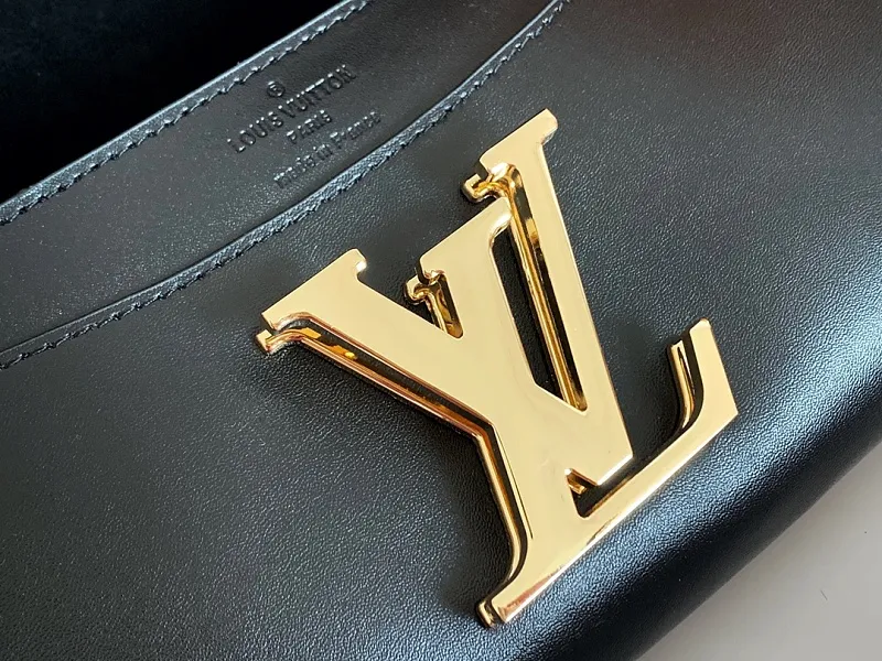 All Categories Official Website "Brand Women's Bags" Women's Bags 💙 LV 2026 New LV Crossbody Bag