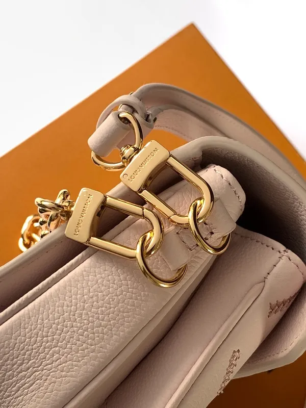 All Categories Official Website "Brand Women's Bags" Women's Bags 💙 LV 2026 New LV Crossbody Bag