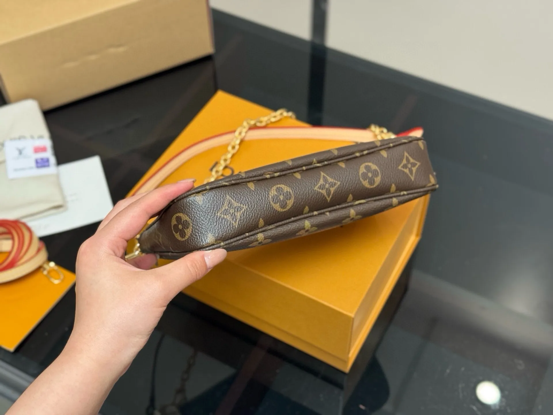All categories Official website "Brand Women's Bags" Women's Bags 💙 LV 2025 new LV armpit bag