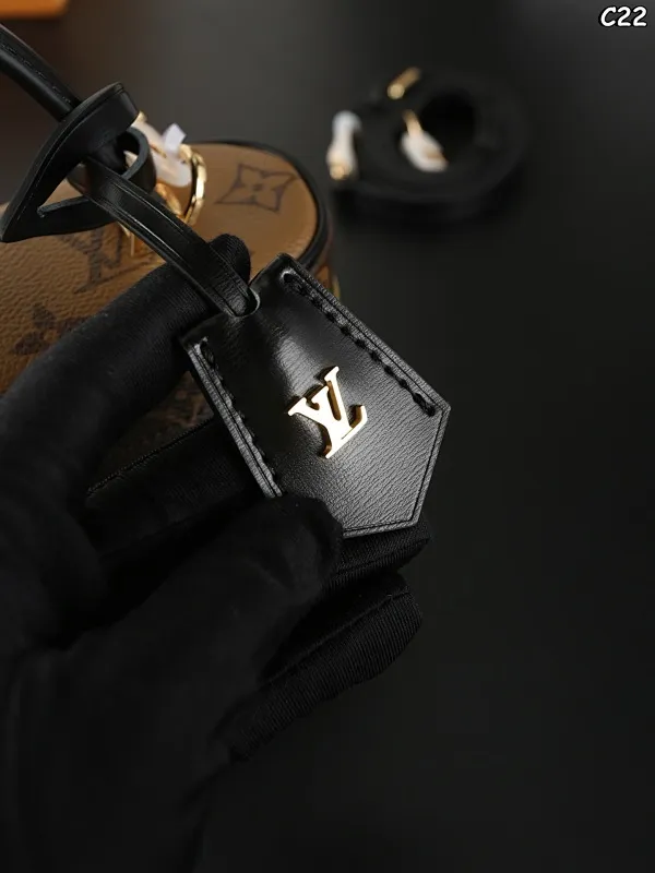 All Categories Official Website "Brand Women's Bags" Women's Bags 💙 LV 2025 New LV Crossbody Bag