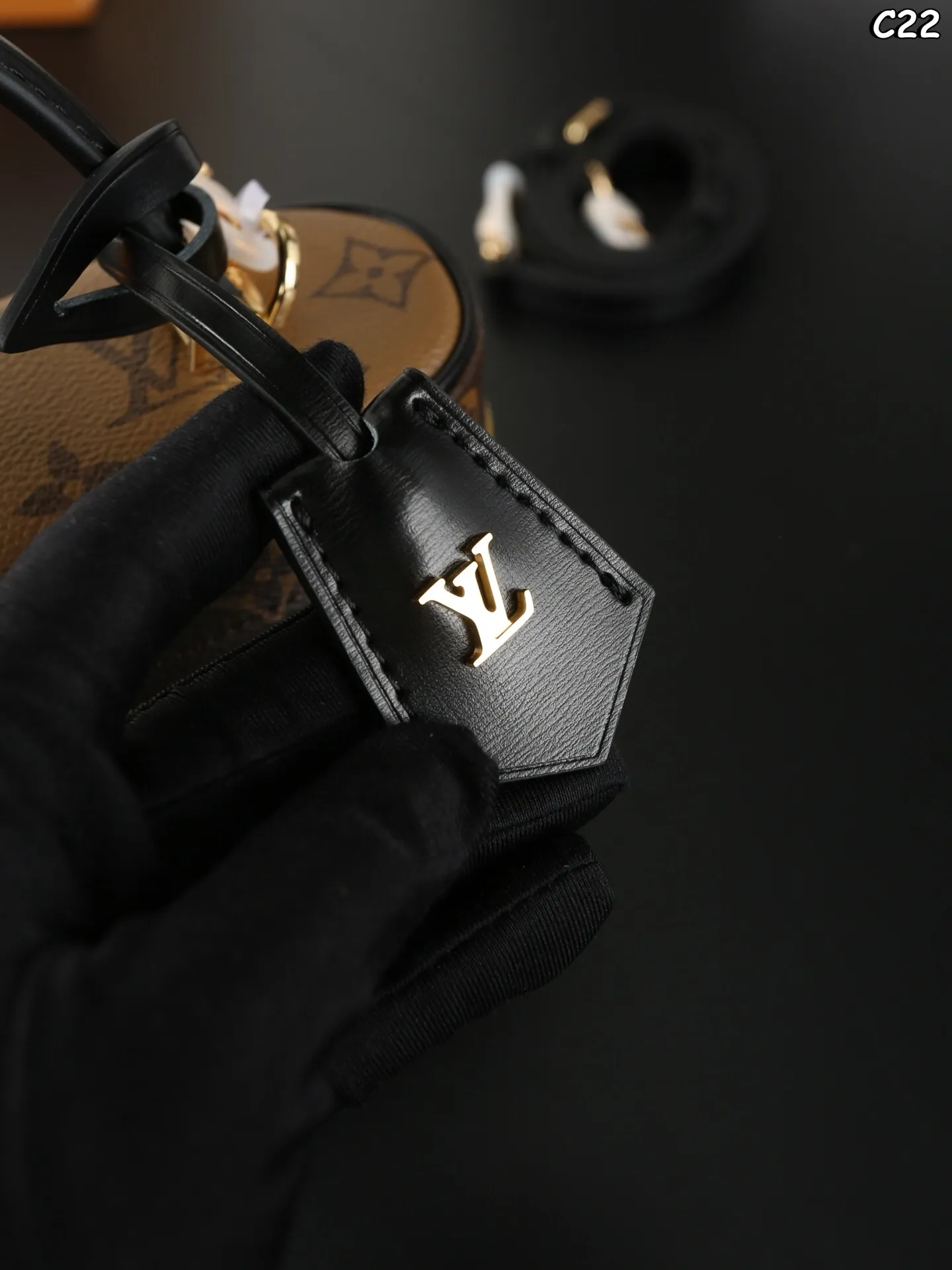 All Categories Official Website "Brand Women's Bags" Women's Bags 💙 LV 2025 New LV Crossbody Bag