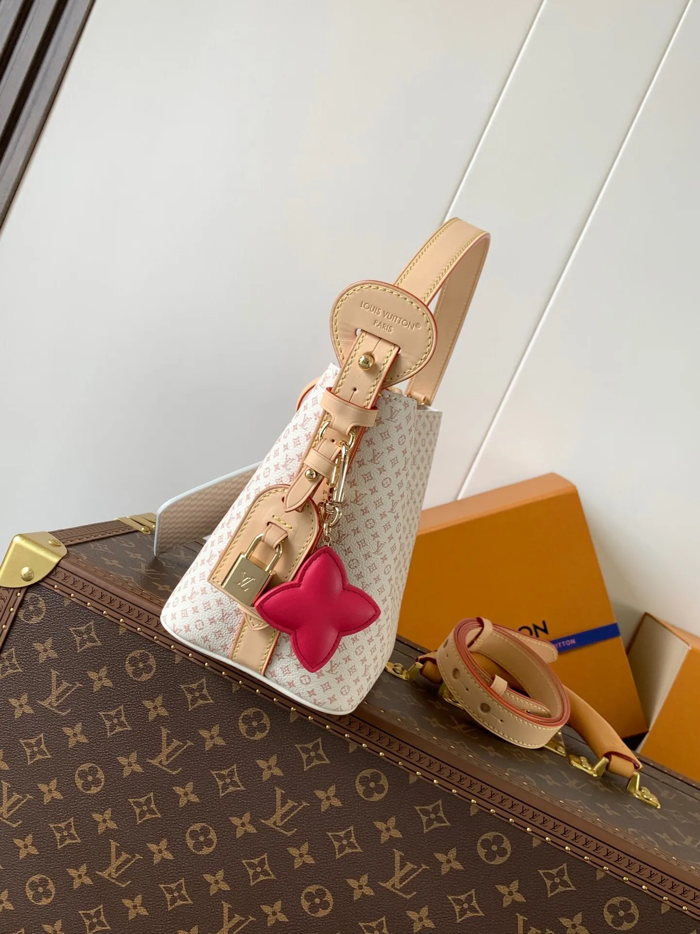All Categories Official Website "Brand Women's Bags" Women's Bags 💙 LV 2025 New LV Crossbody Bag