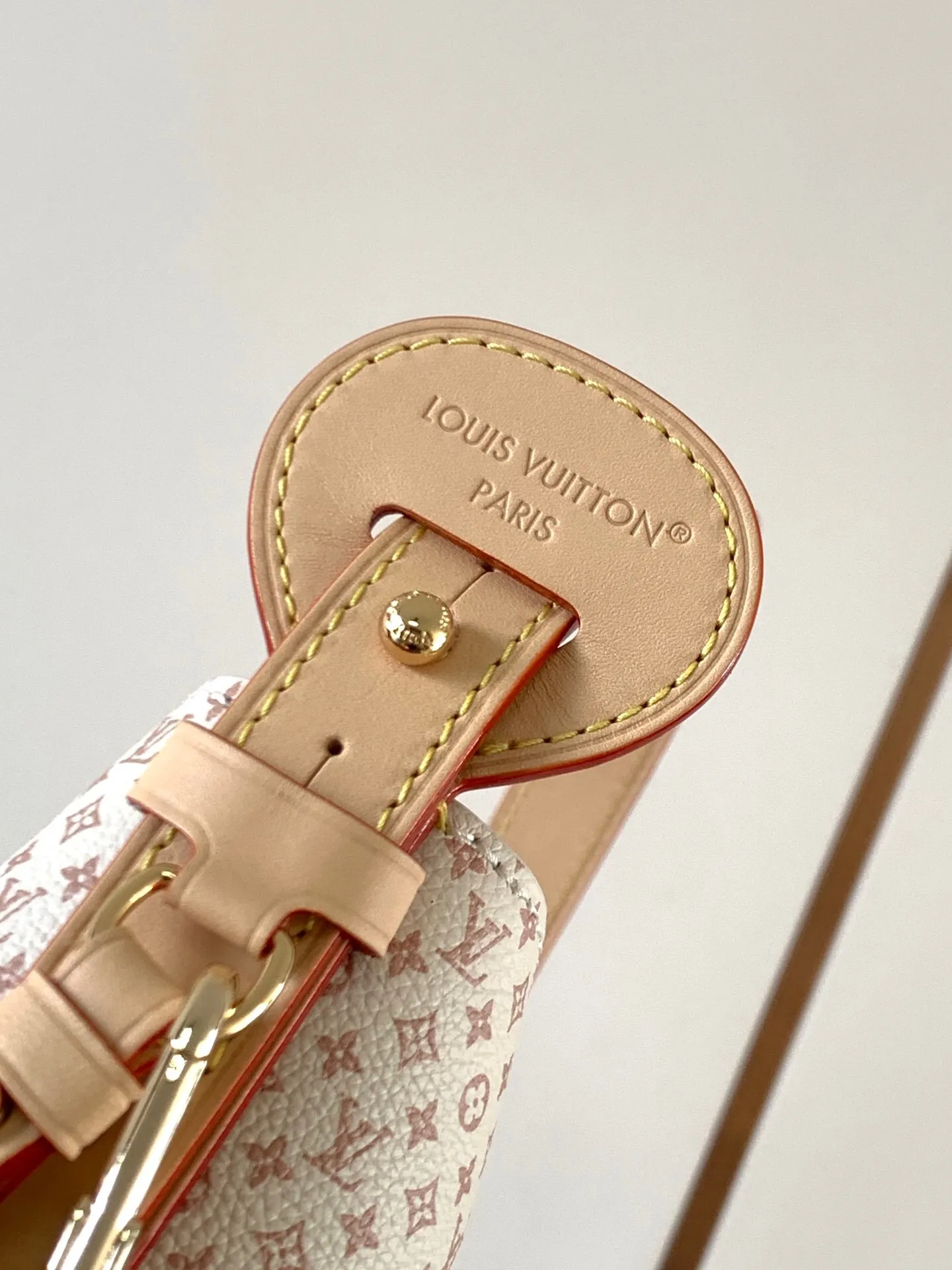 All Categories Official Website "Brand Women's Bags" Women's Bags 💙 LV 2025 New LV Crossbody Bag