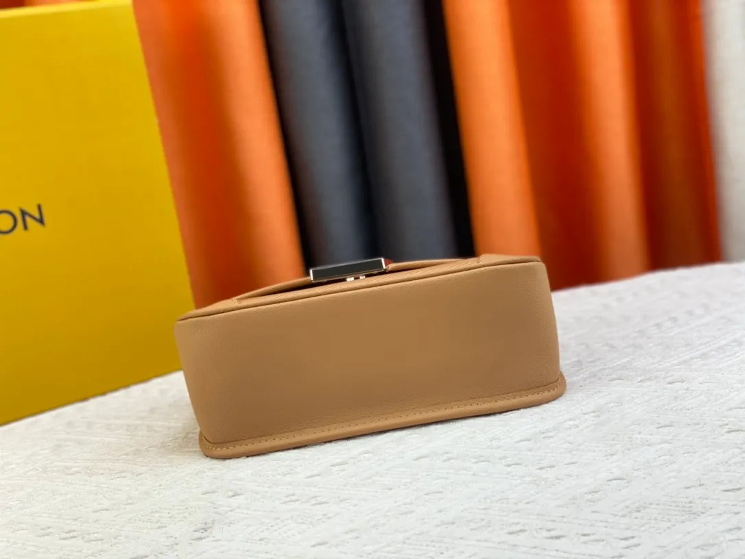 All Categories Official Website "Brand Women's Bags" Women's Bags 💙 LV 2023 New LV Messenger Bag