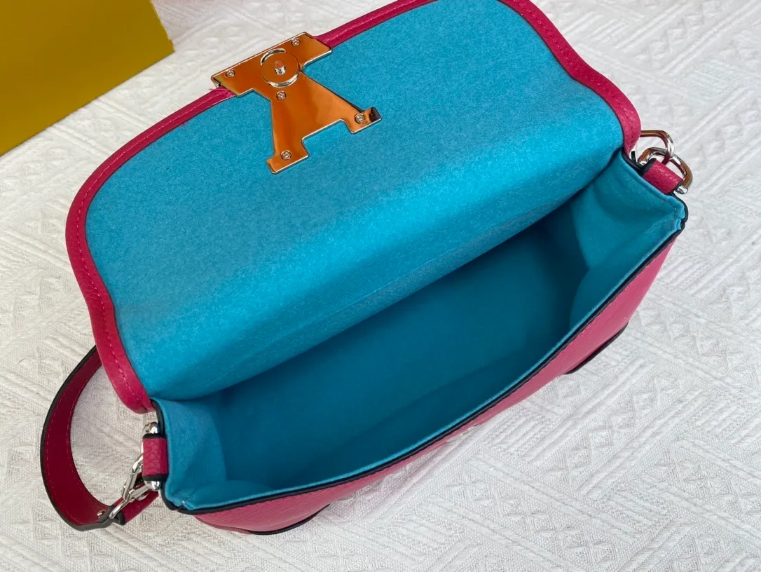 All Categories Official Website "Brand Women's Bags" Women's Bags 💙 LV 2023 New LV Messenger Bag