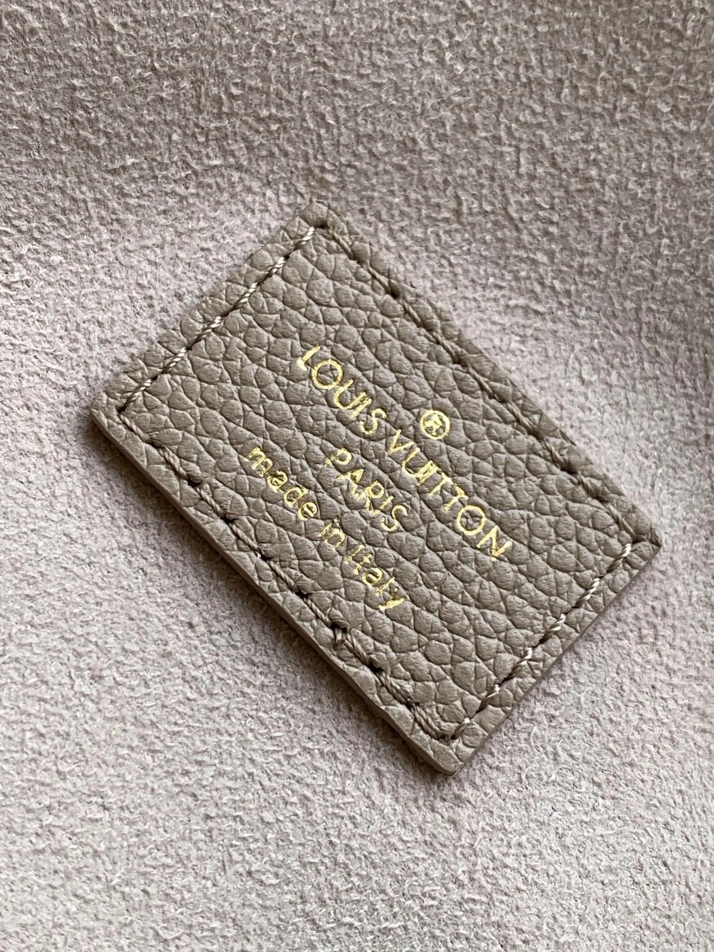 All Categories Official Website "Brand Women's Bags" Women's Bags 💙 LV 2025 New LV Crossbody Bag