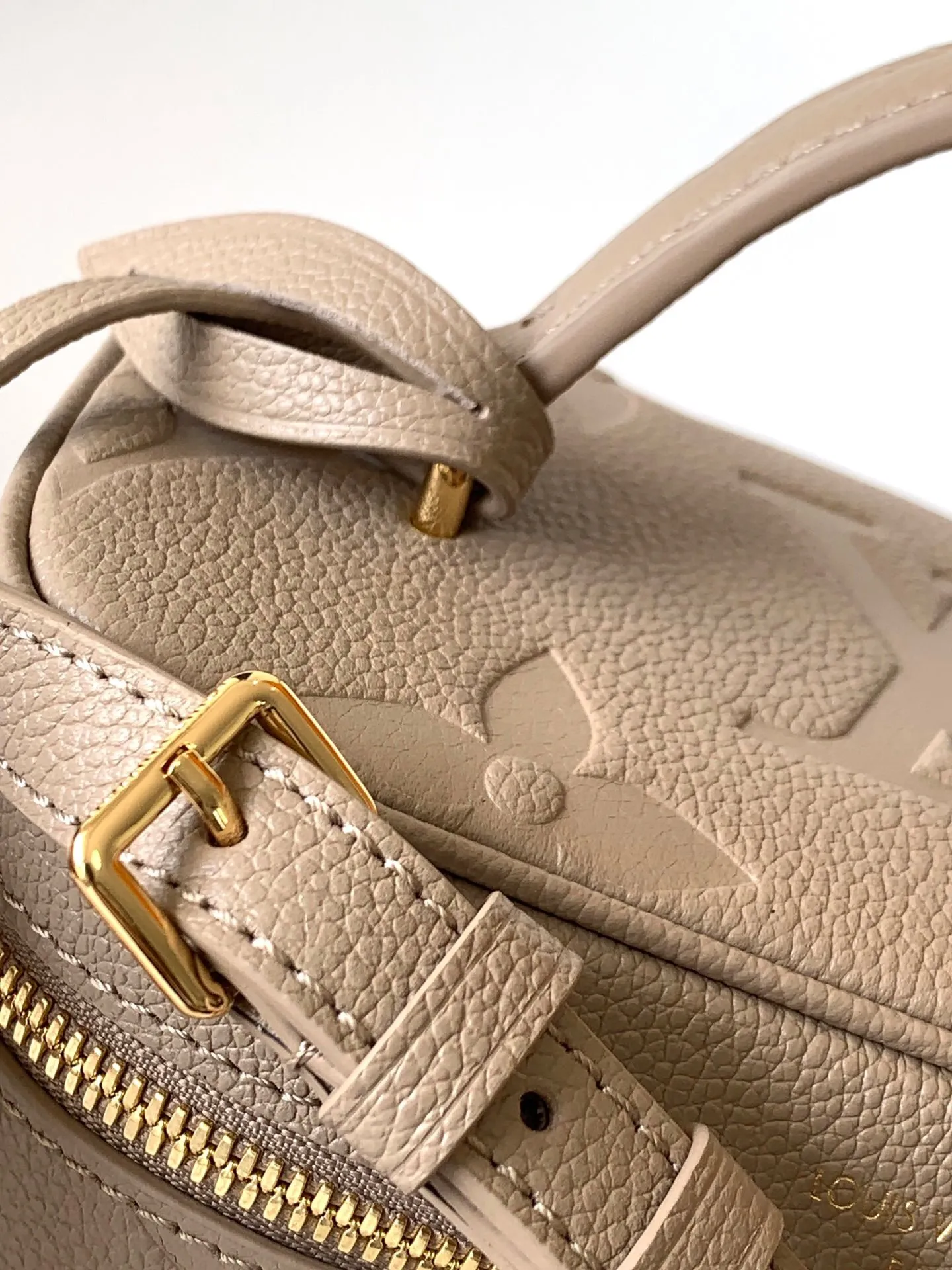 All Categories Official Website "Brand Women's Bags" Women's Bags 💙 LV 2025 New LV Crossbody Bag