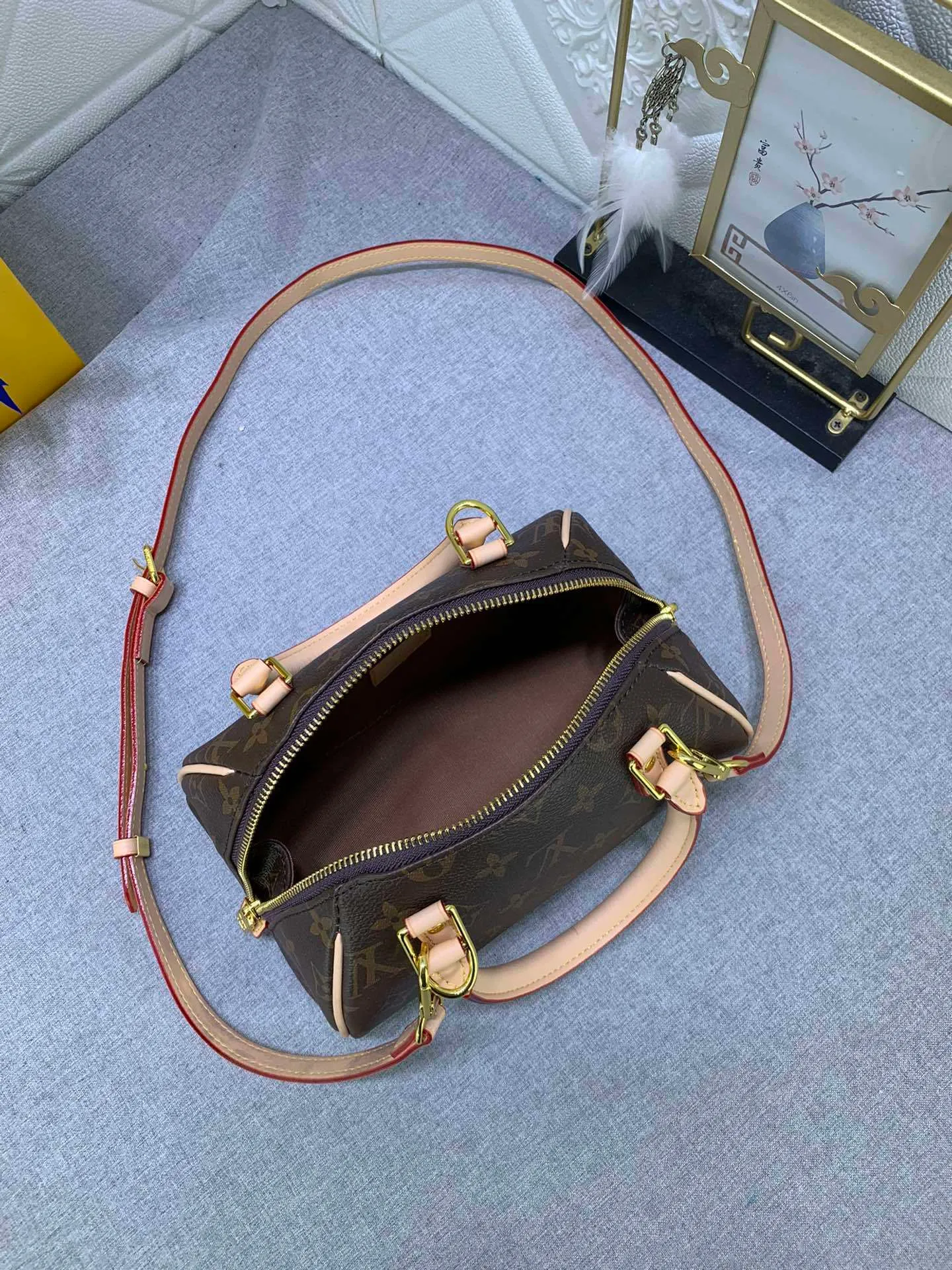 All Categories Official Website "Brand Women's Bags" Women's Bags 💙 LV 2024 New LV Crossbody Bag