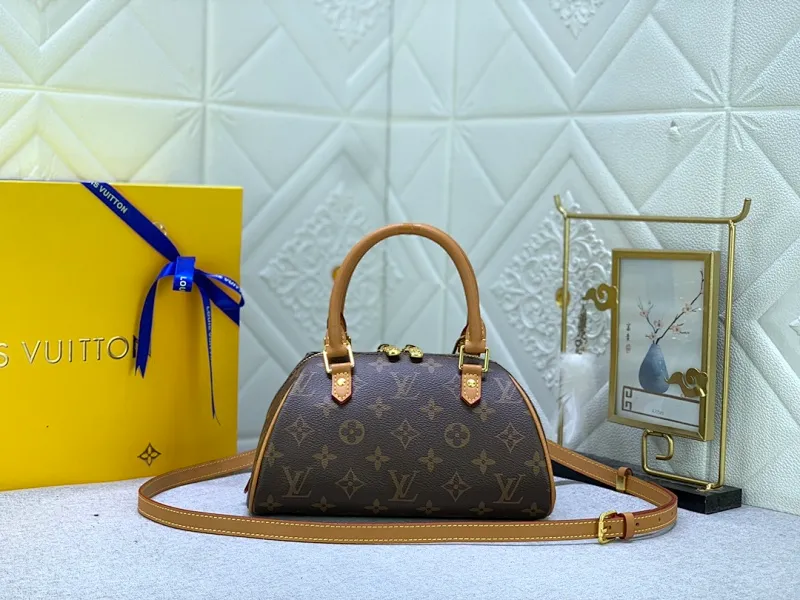 All Categories Official Website "Brand Women's Bags" Women's Bags 💙 LV 2024 New LV Crossbody Bag