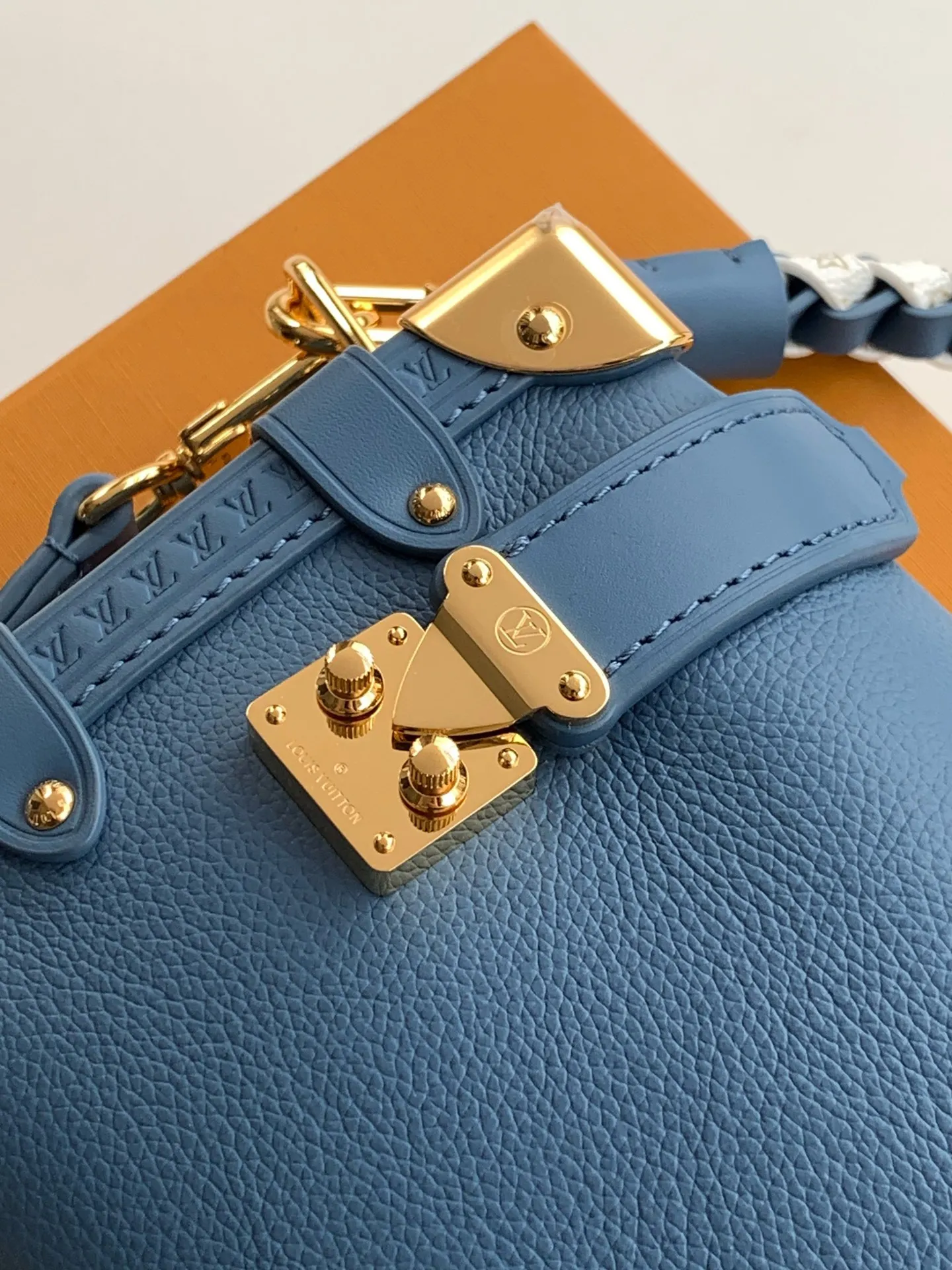All Categories Official Website "Brand Women's Bags" Women's Bags 💙 LV 2026 Official Website New LV Crossbody Bag