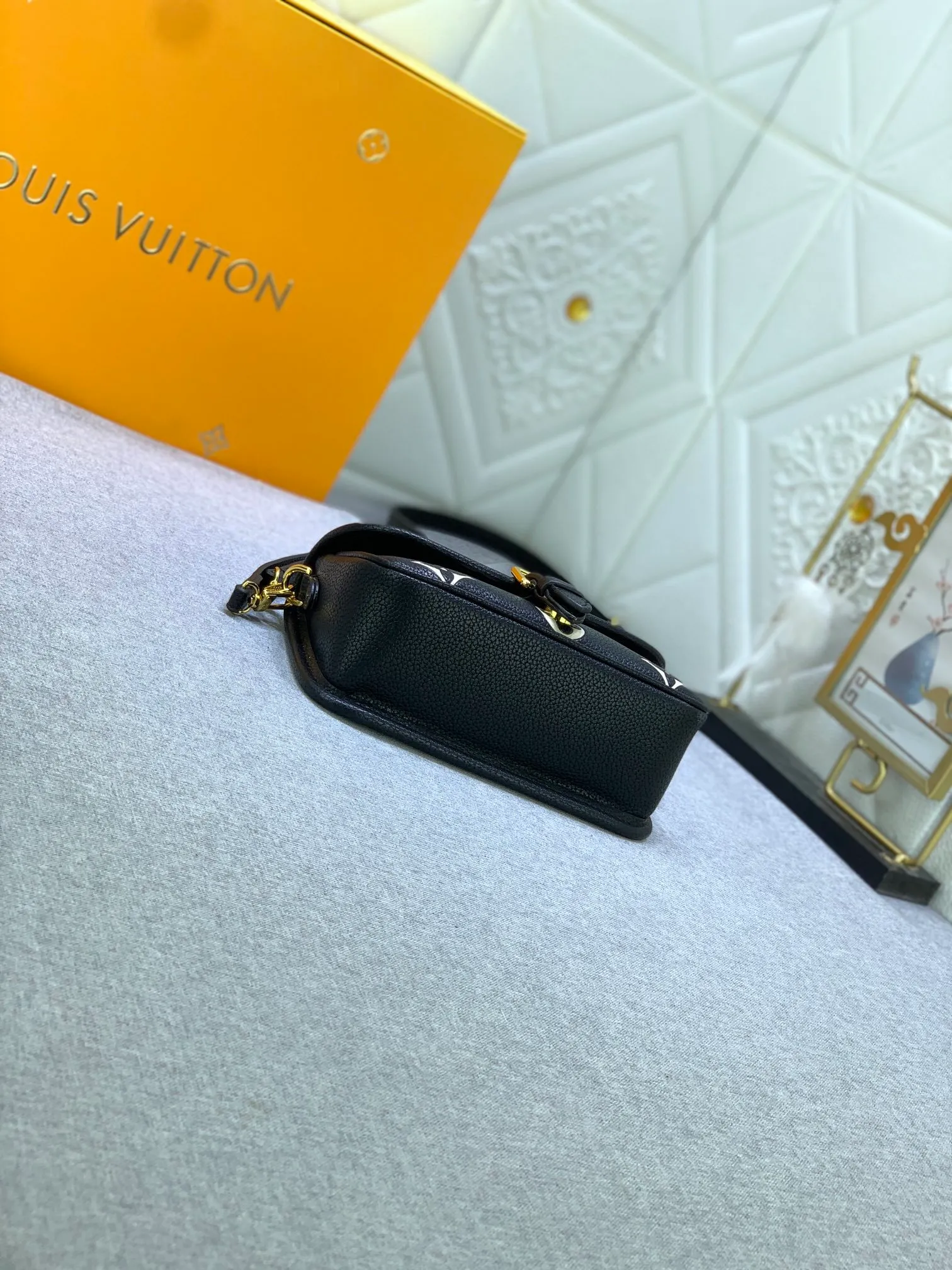 All Categories Official Website "Brand Women's Bags" Women's Bags 💙 LV 2024 New LV Crossbody Bag