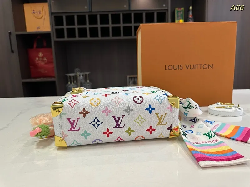 All Categories Official Website "Brand Women's Bags" Women's Bags 💙 LV 2025 New LV Crossbody Bag