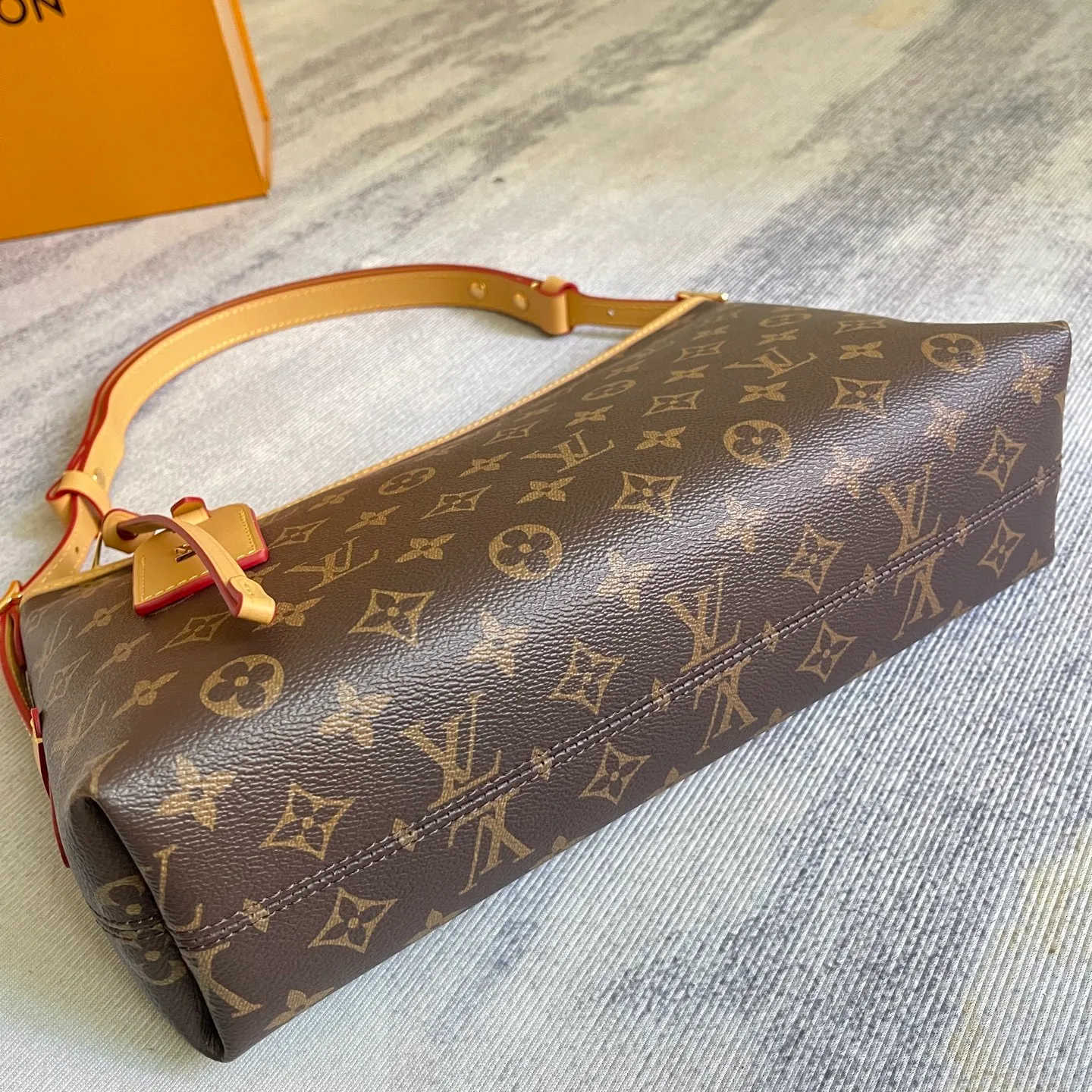 All Categories Official Website "Brand Women's Bags" Women's Bags 💙 LV 2026 New LV Underarm Bag