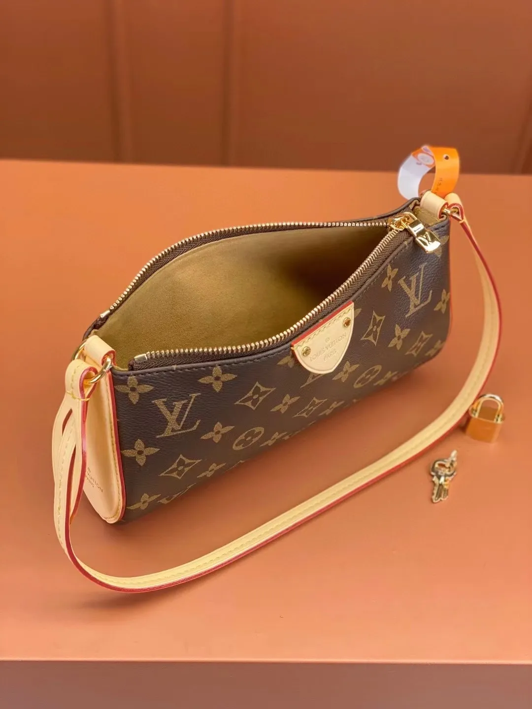 All Categories Official Website "Brand Women's Bags" Women's Bags 💙 LV 2024 Official Website New LV Crossbody Bags