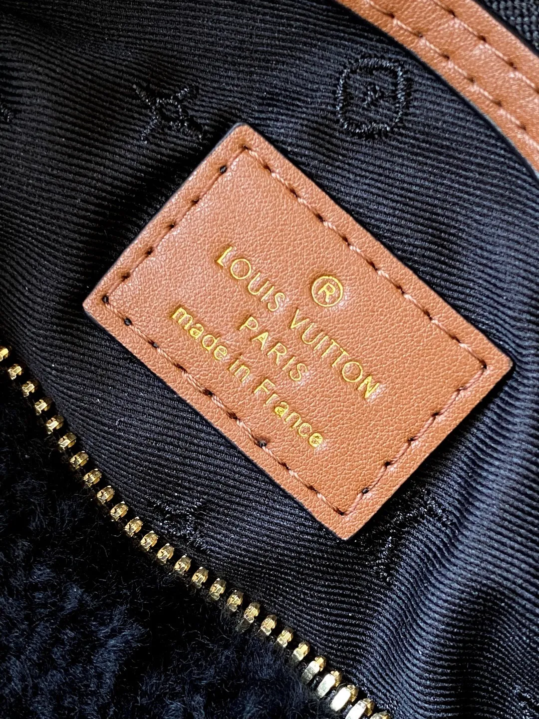 All Categories Official Website "Brand Women's Bags" Women's Bags 💙 LV 2025 New LV Crossbody Bag