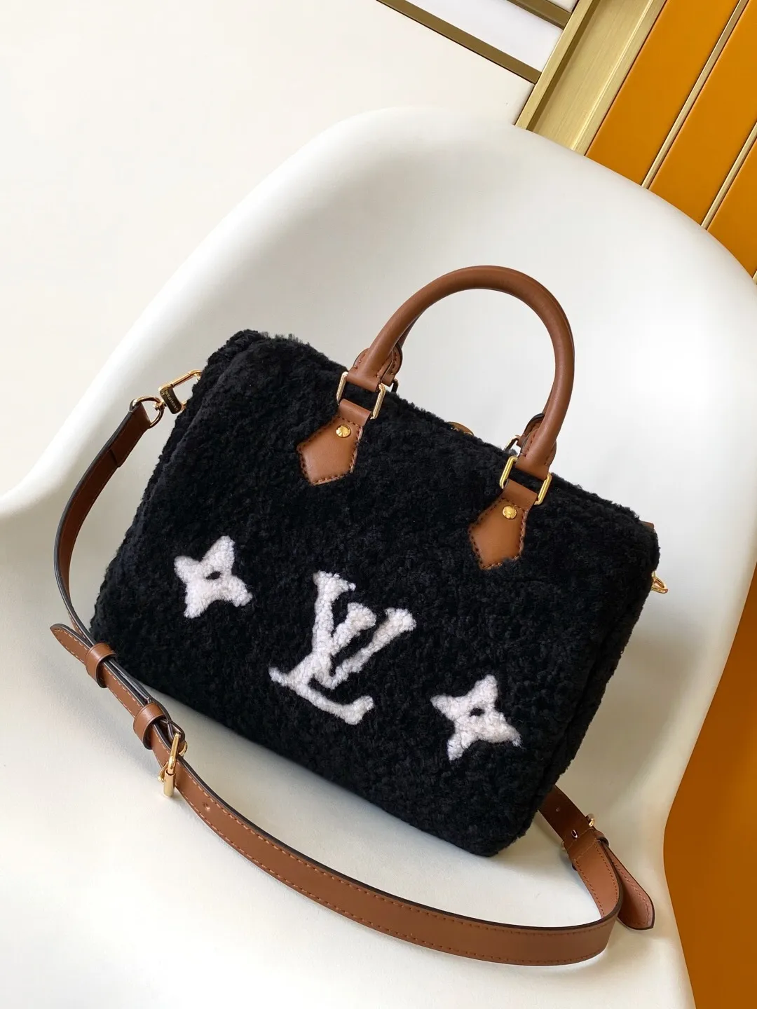 All Categories Official Website "Brand Women's Bags" Women's Bags 💙 LV 2025 New LV Crossbody Bag