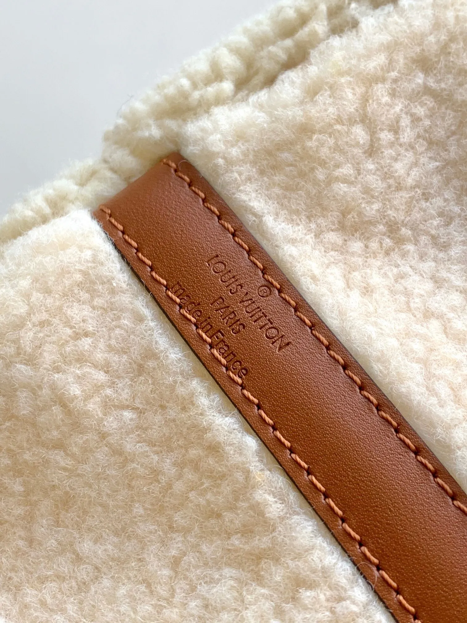 All Categories Official Website "Brand Women's Bags" Women's Bags 💙 LV 2025 New LV Crossbody Bag