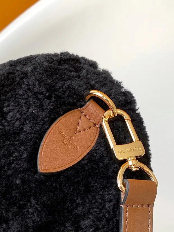 All Categories Official Website "Brand Women's Bags" Women's Bags 💙 LV 2025 New LV Crossbody Bag